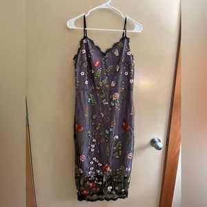 Beige by Eci Purple Midi Floral Dress size 8- Wedding Guest Dress, Summer Dress